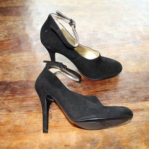 Nine West women’s suede heels